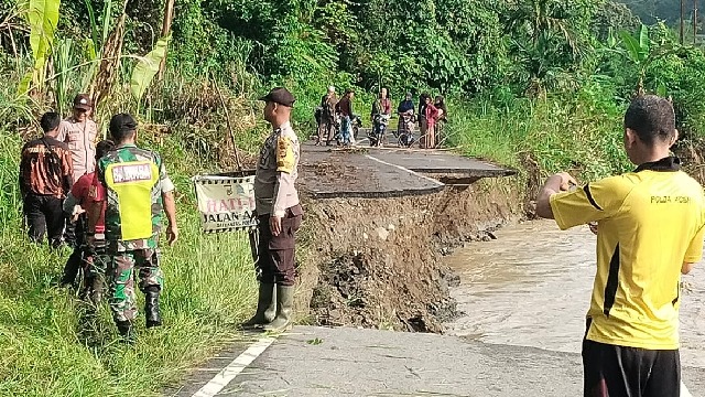 Banjir Landa Gayo Lues, Akses Transportasi Menuju Tripe Jaya Lumpuh Total dan Jalan Terancam Putus