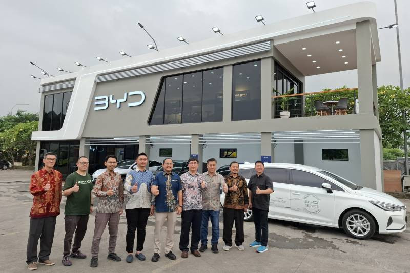 BYD Siapkan Posko Mudik untuk Dukung Perjalanan Lebaran dengan Kendaraan Listrik