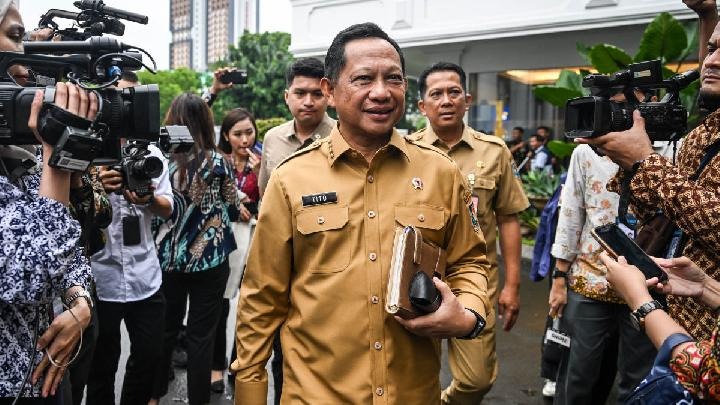 Mendagri Terbitkan SE Kebersihan: ASN Wajib Korve Selasa dan Jumat