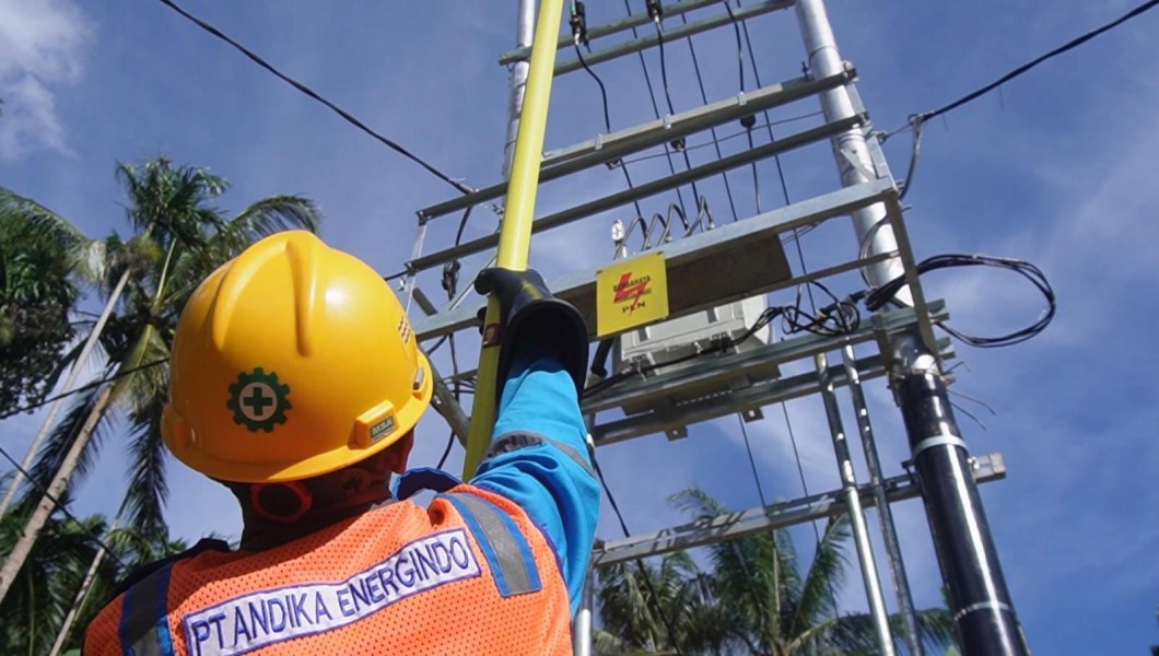 Pekan Atar Lebar Akhirnya Teraliri Listrik, PLN Wujudkan 100 Persen Desa Berlistrik di Tanggamus