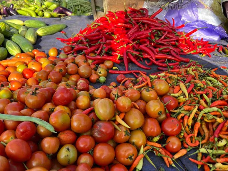 Update Harga Sembako Jawa Timur Senin 1 Desember 2025 Naik Tajam