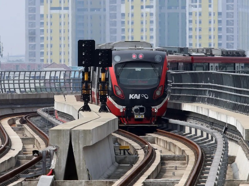 Transformasi Transportasi Hijau Lewat LRT Jabodebek