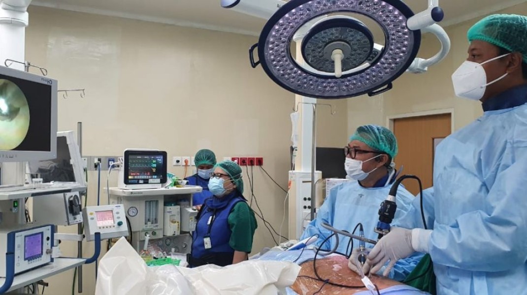 Biaya Operasi Syaraf Kejepit, Gejala, hingga Pengobatannya