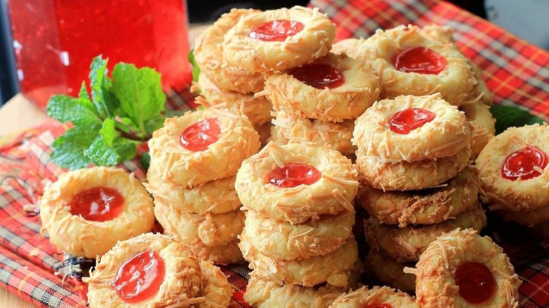 Resep Kue Thumbprint Stroberi Anti Gagal, Sajian Kue Lebaran Cantik dengan Rasa Manis Lezat