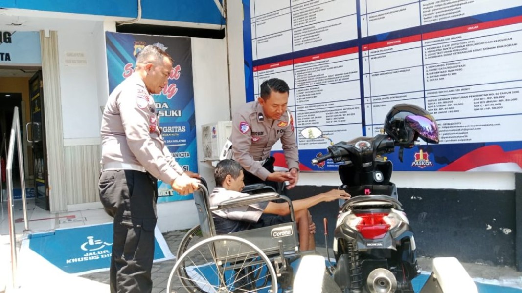 Transportasi Setara, Penyandang Disabilitas di Pasuruan Dapat SIM D