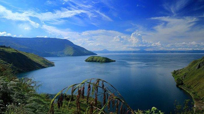 Jejak Alam, Sejarah, dan Mitos di Danau Toba