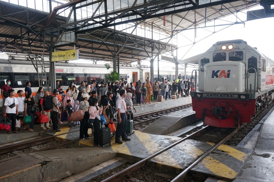Kereta Api Lokal Daop 4 Semarang Andalkan Peran Mobilitas