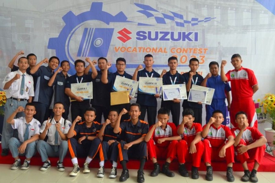 Pelatihan Teknologi Suzuki untuk SMK di Kalimantan Timur: Menggagas Masa Depan Otomotif yang Lebih Cemerlang