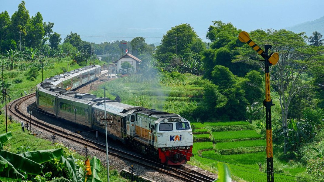 Program BBM Bersubsidi Dukung Operasional Kereta Api di Semarang