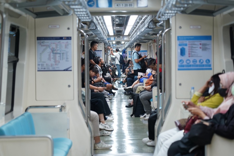 Libur Akhir Tahun, Pengguna LRT Jabodebek Naik 8,76 Persen