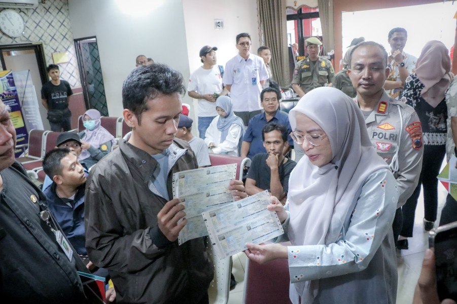 Dedi Mulyadi Perpanjang Program Pemutihan Pajak Kendaraan di Jawa Barat hingga Akhir Juni 2025, Ini Alasannya