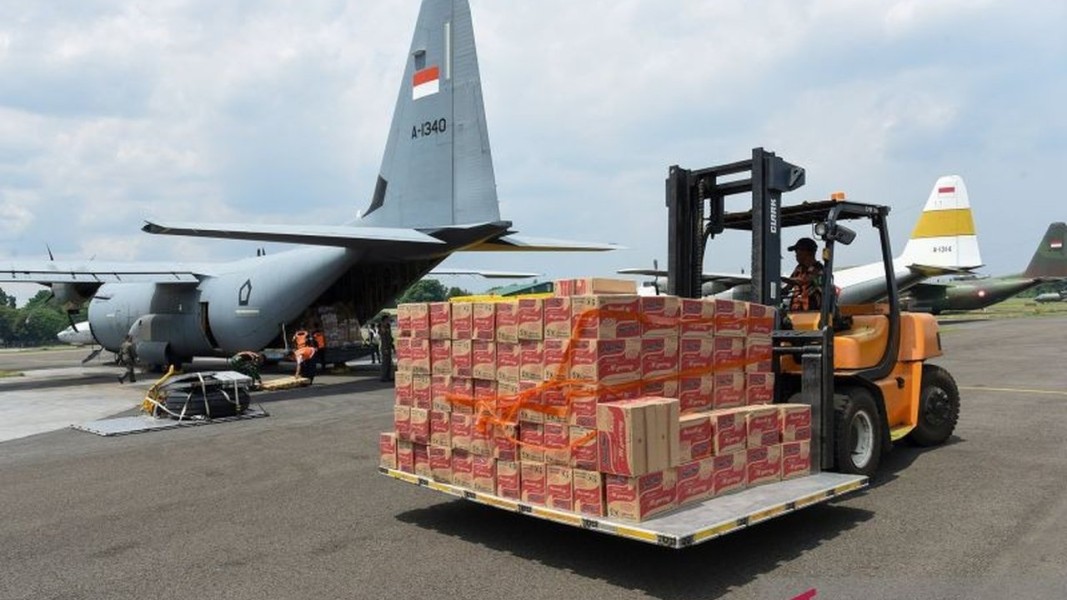 Update Penanganan Bencana Sumatra, Pemerintah Distribusikan 500.000 Ton Logistik