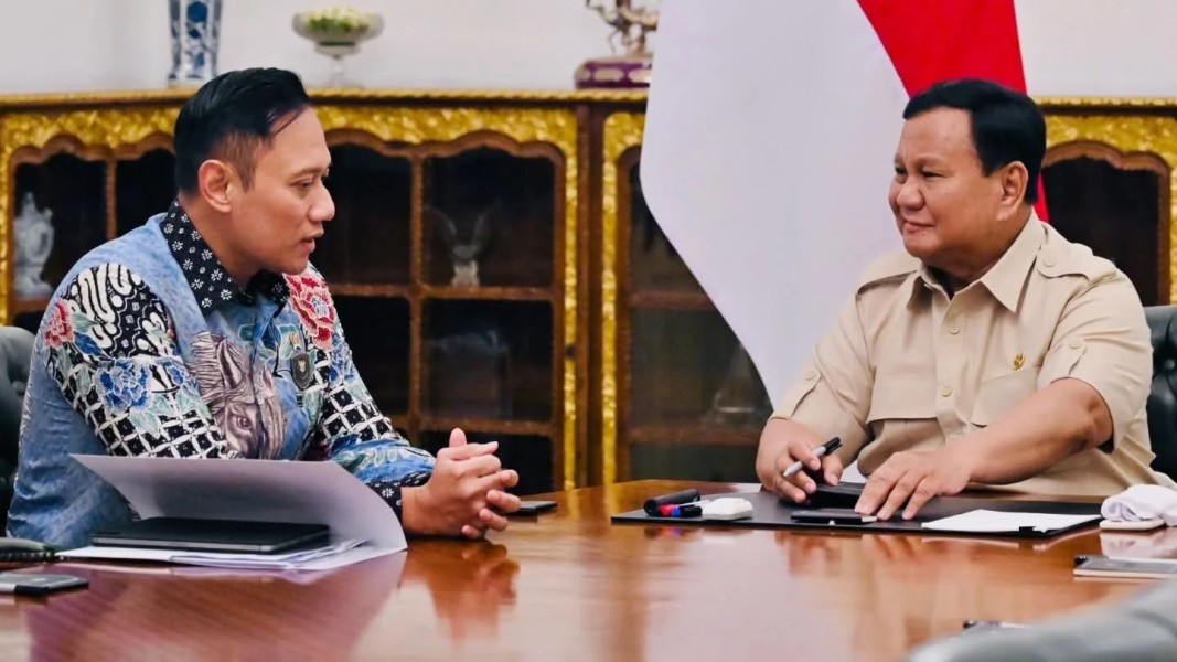 Menko AHY Pastikan Pengembangan Kereta Api Perkuat Konektivitas Nasional