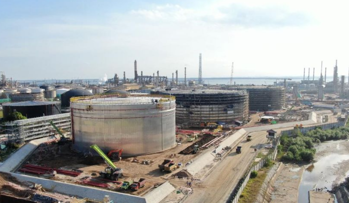 Kilang Minyak Balikpapan: Proyek Raksasa dengan Kapasitas 360 Ribu Barel per Hari Ditargetkan Rampung September 2025