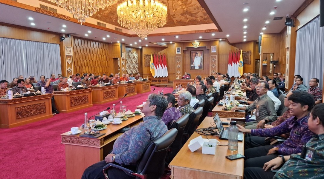 Gubernur Koster Resmikan Pembentukan BUMD Pangan, Air, Energi, dan Transportasi untuk Masa Depan Bali