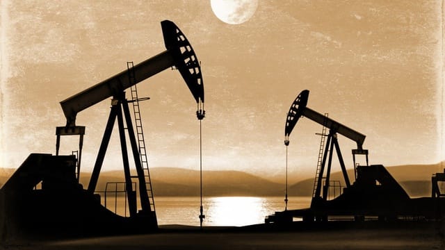 Harga Minyak Mentah Dunia Naik Akibat Pemangkasan Produksi OPEC