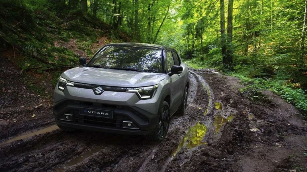 Suzuki Perkenalkan E-Vitara Listrik Versi Terjangkau Sekitar Rp 200 Jutaan bagi Pasar India