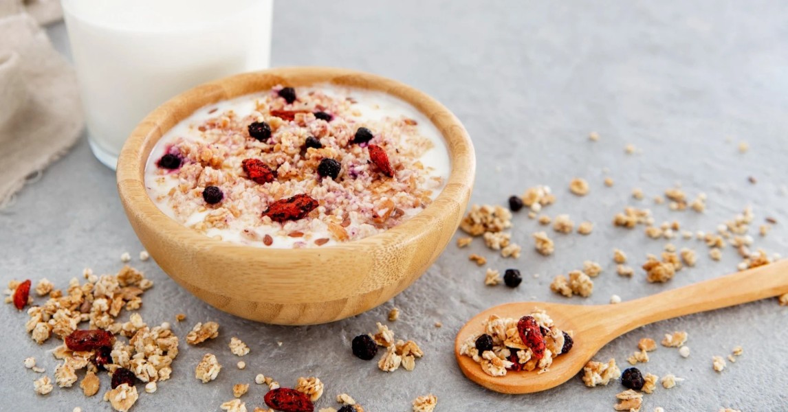 7 Pilihan Menu Sahur Ramah Lambung untuk Puasa Nyaman