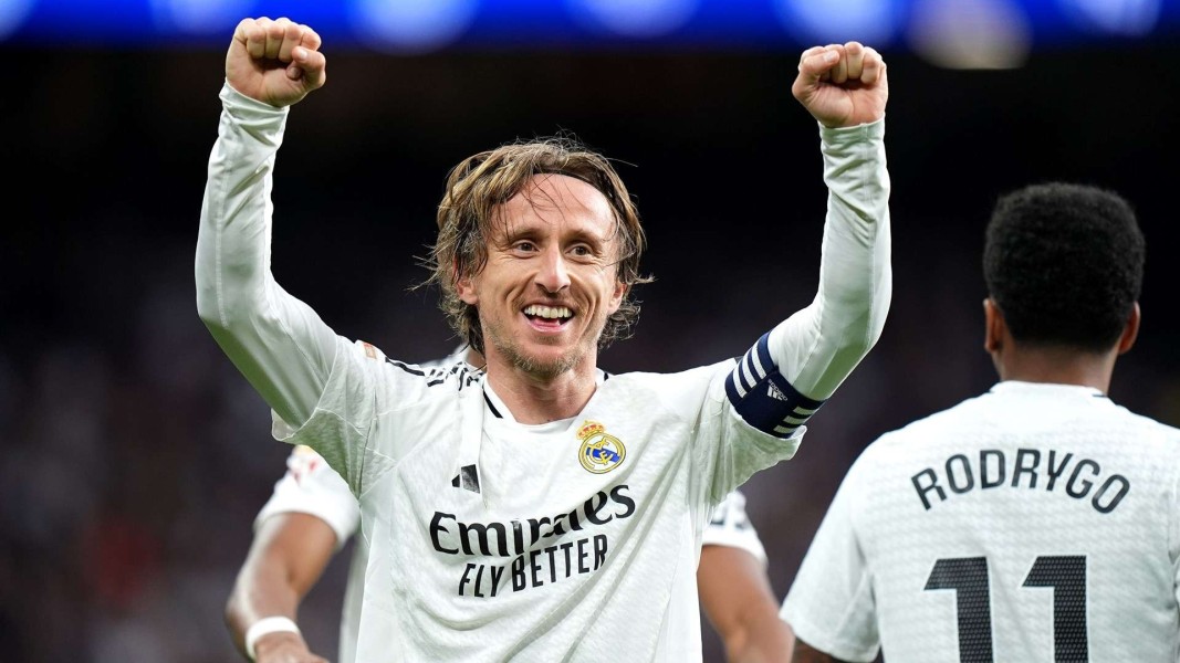 Real Madrid Cari Pengganti Modric-Kroos, Mac Allister Jadi Target Utama