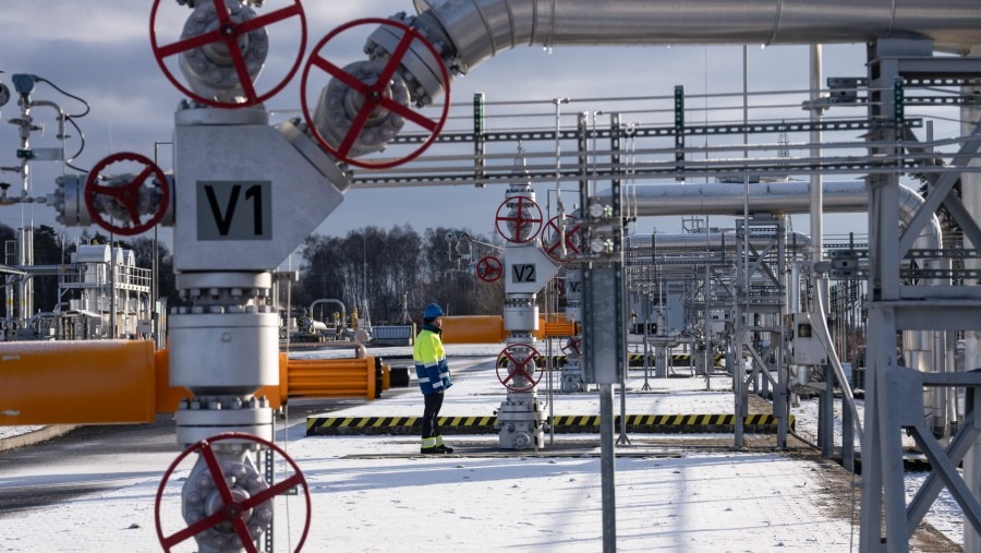 Lonjakan Signifikan Harga Gas Alam di Pasar AS Menjelang Kontrak Maret