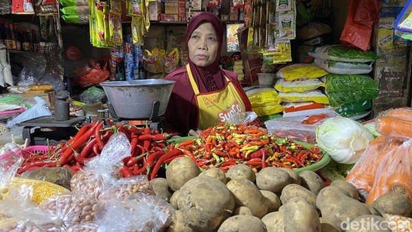 Daftar Harga Sembako Jatim Hari Ini 21 Oktober 2025, Cabai Turun Tipis