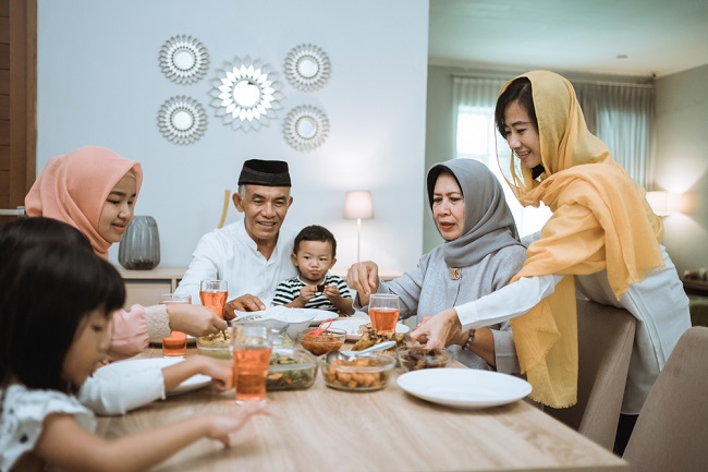 Menjaga Kesehatan di Bulan Puasa: Kunci Menjalankan Ibadah dengan Khusyuk