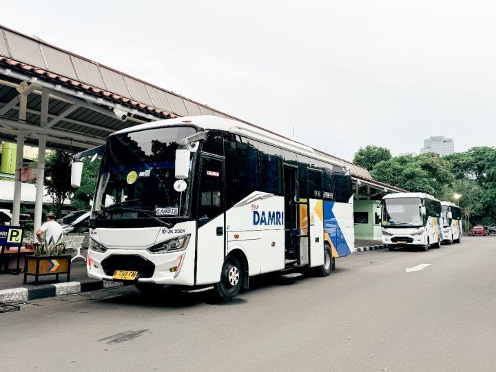 DAMRI Catat Lonjakan Penumpang Pemadu Moda Bandara Selama Lebaran 2026