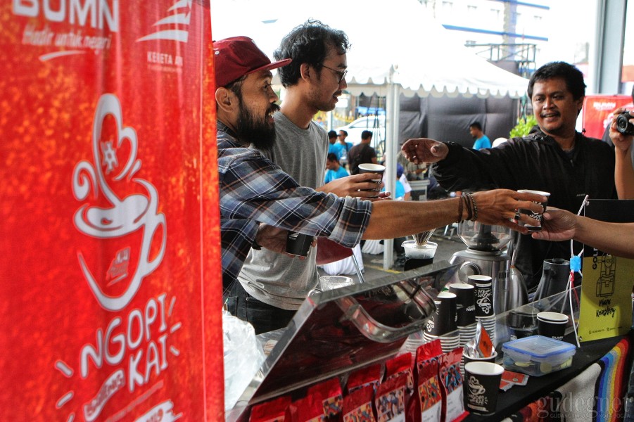 KAI Hadirkan Kopi dan Ceria di Stasiun Yogyakarta