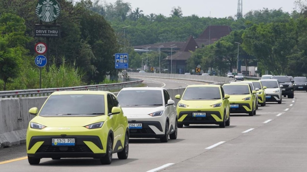 Disrupsi Mobil Listrik Murah: Akankah BYD Atto 1 Menggusur Dominasi LCGC?