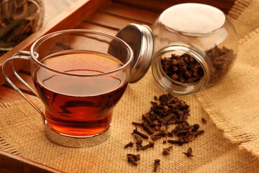 5 Manfaat Minum Air Rendaman Cengkeh Tiap Malam bagi Kesehatan