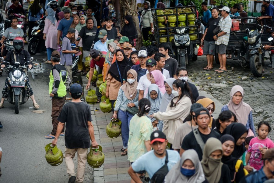 Kegaduhan Distribusi Elpiji 3 Kilogram: Solusi dan Tantangan Dampak Kebijakan Baru