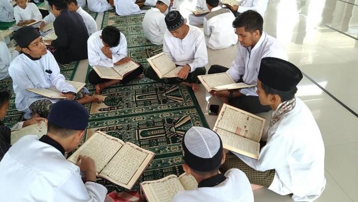 Program Tadarrus Al Quran RRI Surabaya Bakal Disiarkan Secara Langsung TV 9