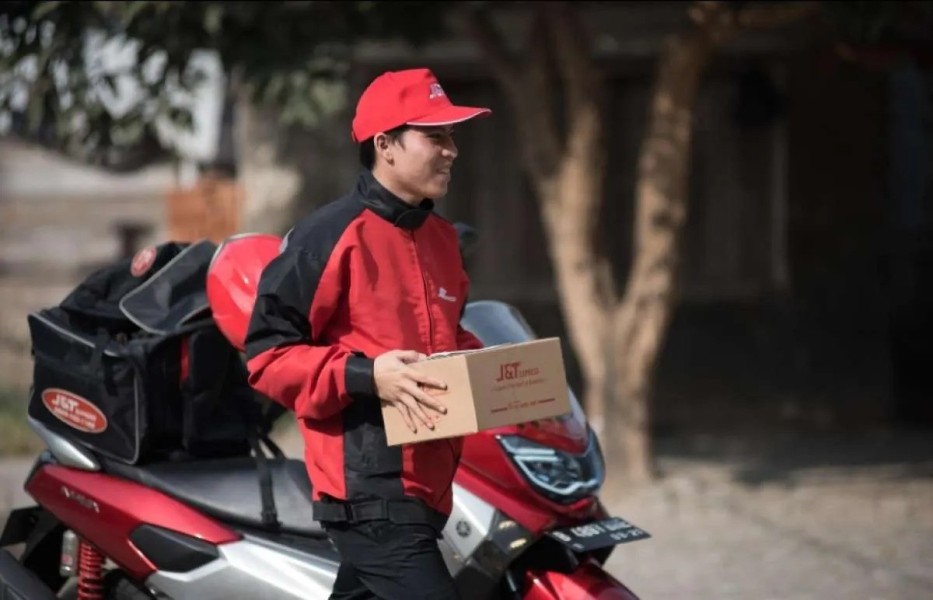 J&T Express Pastikan Pengiriman Lancar Saat Nataru 2025/2026