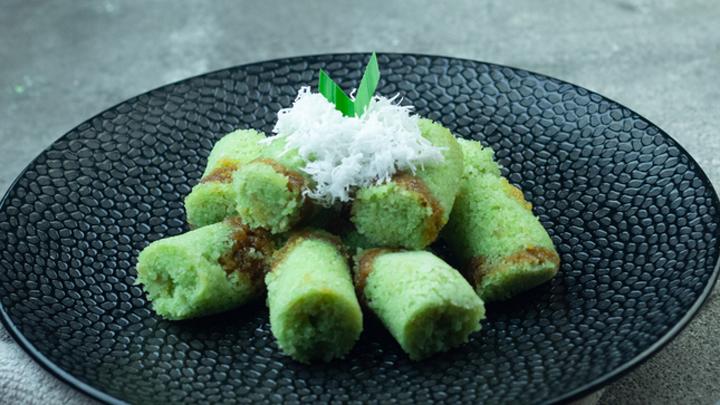 Kue Putu, Camilan Tradisional yang Memikat Lidah dan Hati Generasi