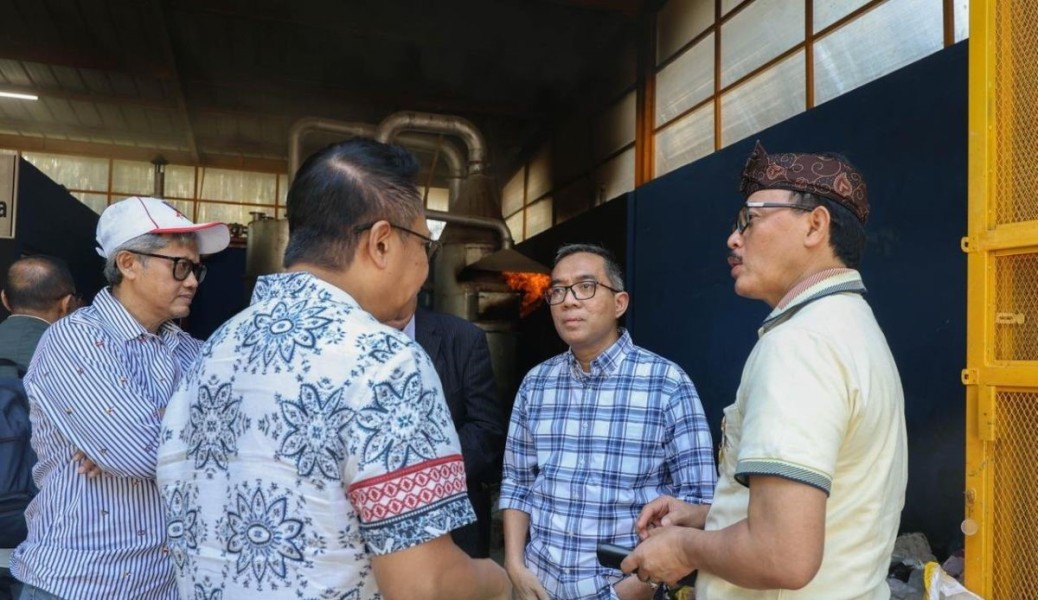 Mendiktisaintek Brian Yuliarto Dorong Kampus Inovatif Daur Ulang Sampah Berbasis Riset