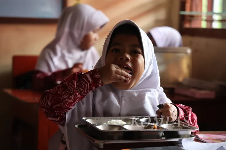 Solusi DPR Atasi Carut Marut Tata Kelola Program Makan Bergizi Gratis