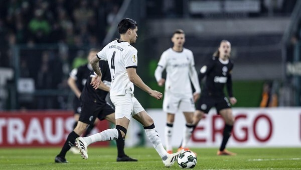 Mönchengladbach Tersingkir Dramatis, St. Pauli Melaju Perkasa