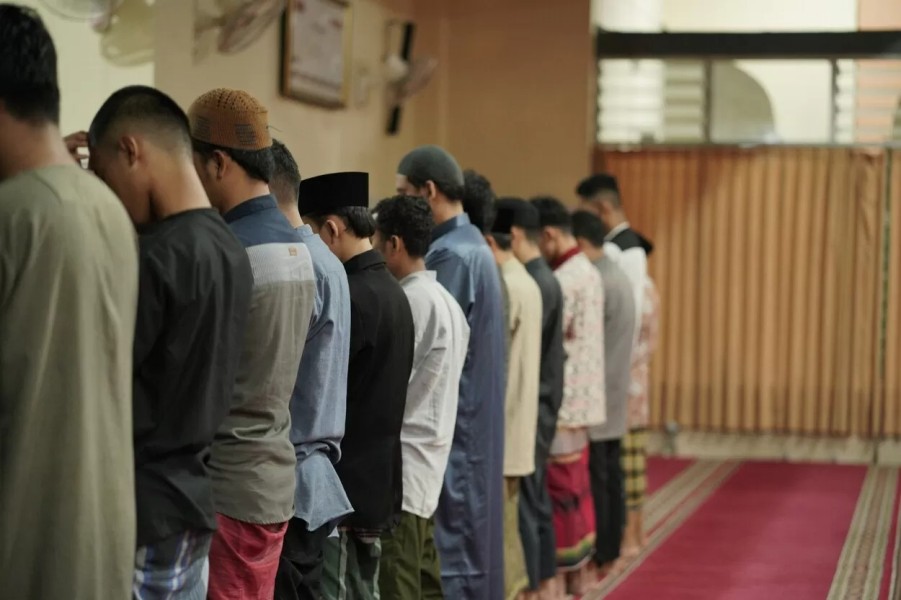 Amalan Doa Saat Jeda Shalat Tarawih Yang Dianjurkan Oleh Nabi Muhammad SAW