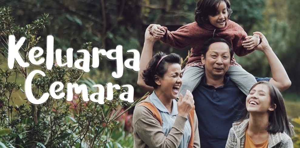 5 Film Keluarga Indonesia Paling Mengharukan