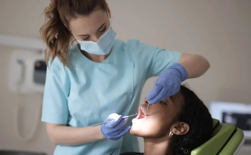 Mengapa Biaya Perawatan Dokter Gigi Tetap Tinggi di Indonesia