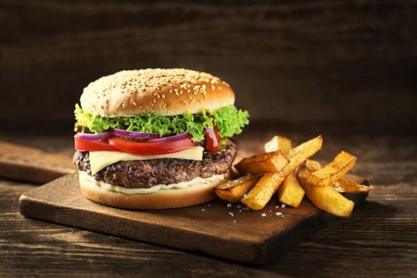 Burger Ala Amerika yang Populer di Jakarta: Menyantap Keistimewaan Rasa di Setiap Gigitannya
