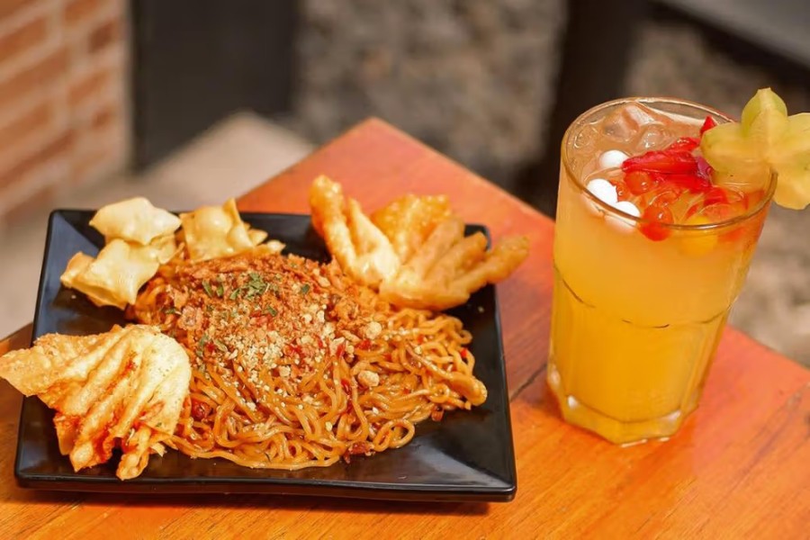 Mie Gacoan: Menu Pedas dan Minuman Baru Seru
