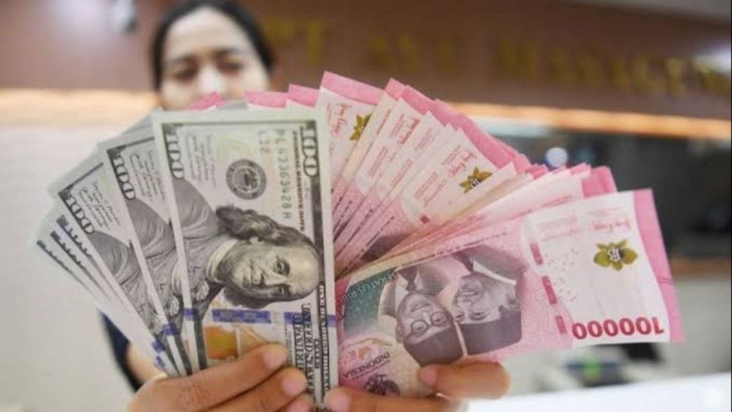 Rupiah Berpotensi Menguat Didukung Stimulus Domestik dan Global