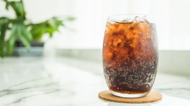 Fakta Mengejutkan: Soda Diet Sama Berisiko Untuk Penyakit Hati