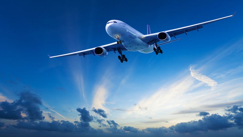 Potensi Cuaca Ekstrem Ganggu Penerbangan di Bandara Adi Soemarmo Menjelang Mudik Lebaran 2025