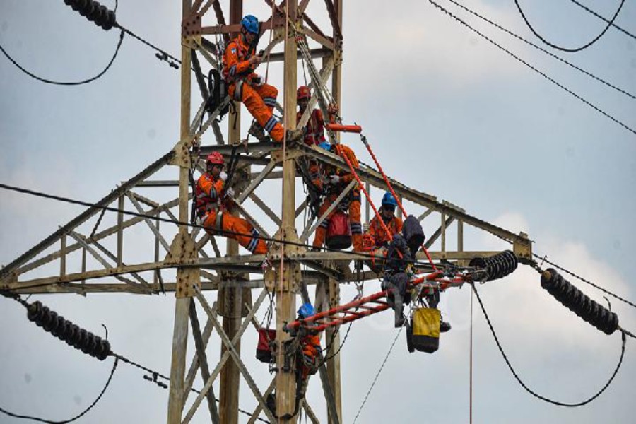 Pemerintah Siapkan Payung Hukum untuk Proyek PLTS 100 GW