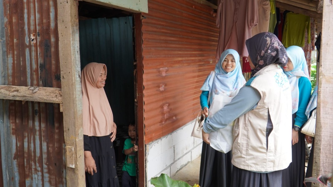 PLN UIP2B Jamali Pererat Hubungan Dengan Masyarakat Melalui Bantuan Ramadan