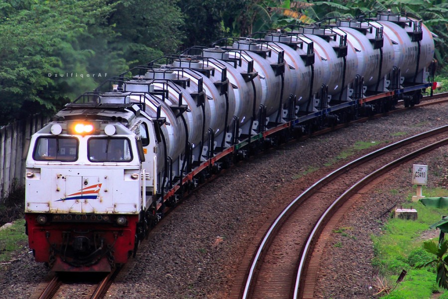 Distribusi BBM Jember Diusulkan Lewat Kereta Api