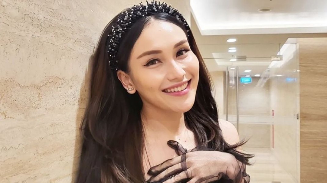 Tegas Dilarang Ayah Ojak, Ayu Ting Ting Pilih Perawatan Wajah Ketimbang Operasi Plastik yang Tengah Tren di Kalangan Artis