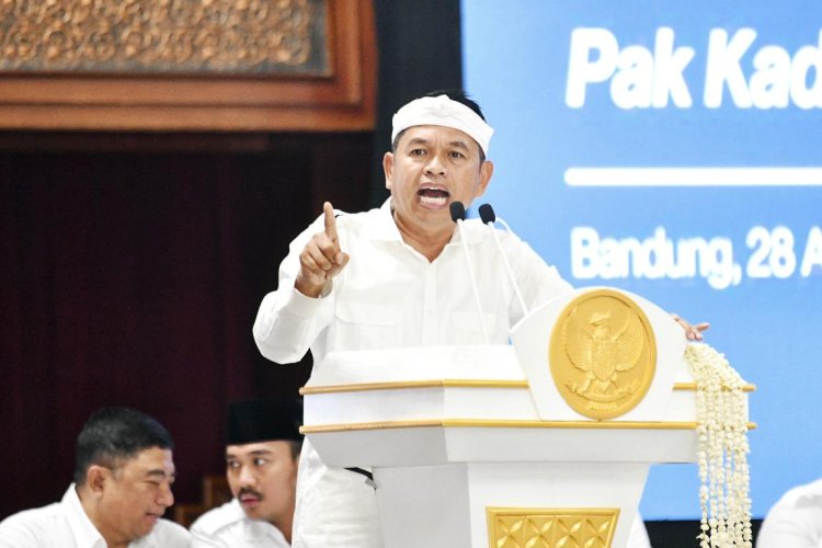 Gubernur Jawa Barat Dedi Mulyadi Instruksikan Penerima Bantuan Sosial Lakukan Program Keluarga Berencana KB